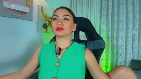 Snapshot of arrkabella chatting on September 12, 7:10 pm    online show from September 12, 7:10 pm