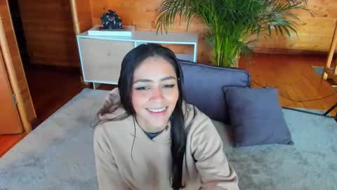 Linda  independent model artgeea online show from March 7, 3:49 pm