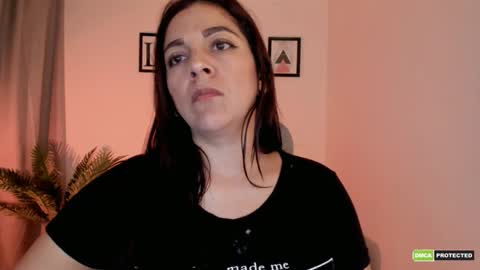 Snapshot of artmist_ chatting on October 12, 6:10 pm Eli online show from October 12, 6:10 pm