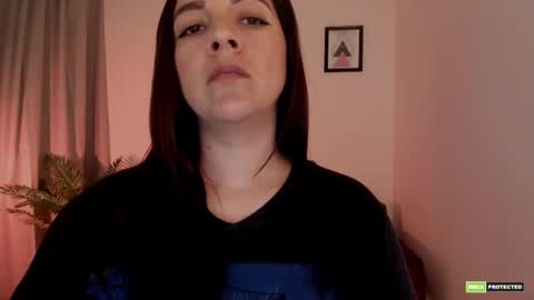 Snapshot of artmist_ chatting on September 19, 3:22 pm Eli online show from September 19, 3:22 pm