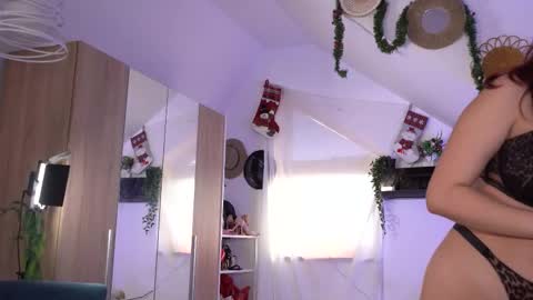 Amalia online show from December 2, 7:21 am