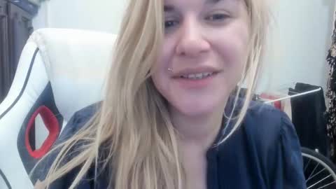 MIA online show from October 15, 7:55 am