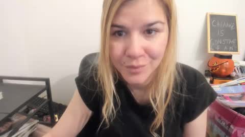 MIA online show from April 9, 9:15 am