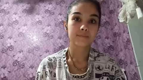 Amina online show from December 21, 6:56 pm