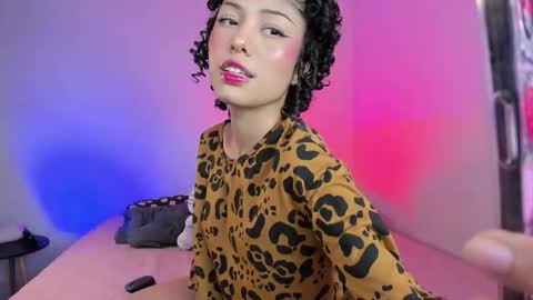 Ariana and Kelsieh online show from October 19, 5:20 am