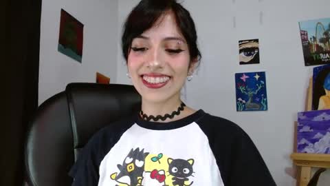   Independent Model online show from May 21, 1:03 am
