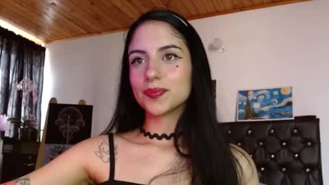 Snapshot of ary_pieerce chatting on March 10, 8:01 pm Independent Model online show from March 10, 8:01 pm