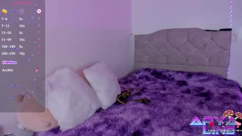 Snapshot of arya_line chatting on September 24, 1:48 am Arys online show from September 24, 1:48 am