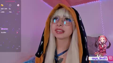 Snapshot of arya_line chatting on October 31, 2:02 am Arys online show from October 31, 2:02 am