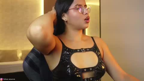 Snapshot of arya_ruiz chatting on October 14, 12:41 pm Arya online show from October 14, 12:41 pm