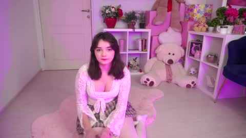 Aria online show from September 29, 7:02 am