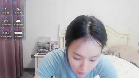 Lily online show from June 2, 4:35 am