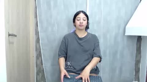 asarayparkercm online show from October 13, 11:57 am