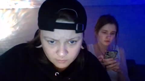ashandviolet online show from September 21, 6:23 am