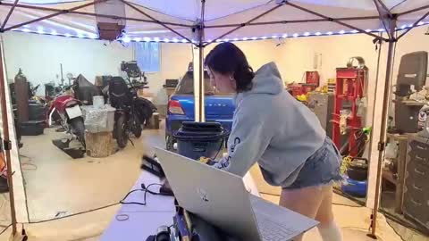 Snapshot of ashelynngrey1986 chatting on February 2, 9:34 pm Ashelynn Grey online show from February 2, 9:34 pm