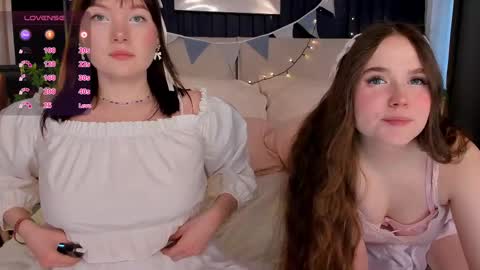 Snapshot of ashhasmy chatting on March 9, 5:55 am Ash online show from March 9, 5:55 am