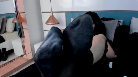 Ashkoreh online show from March 27, 9:59 pm