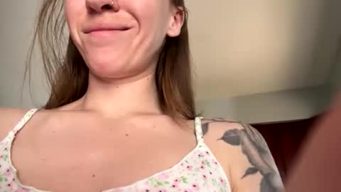 ash  online show from February 7, 6:12 pm