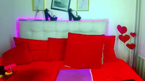 Snapshot of ashleey_0 chatting on December 21, 2:37 pm ashley online show from December 21, 2:37 pm