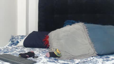 Snapshot of ashleey_thompson chatting on March 6, 10:04 pm ashleey_thompson online show from March 6, 10:04 pm
