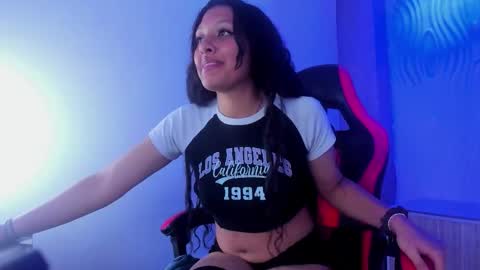 ashley17_ online show from November 25, 8:09 pm