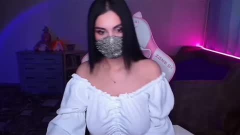 Snapshot of ashley__cooper__ chatting on February 7, 3:34 am Yasmina online show from February 7, 3:34 am