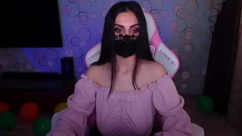   Yasmina   online show from March 27, 4:58 am