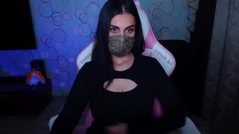   Yasmina   online show from October 6, 9:15 am