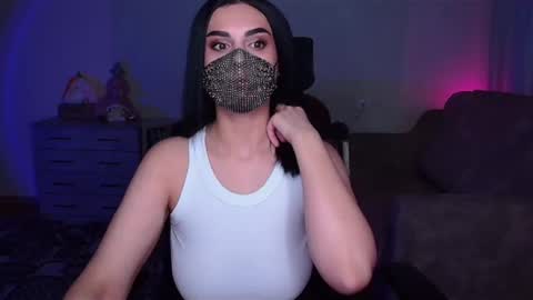 Snapshot of ashley__cooper__ chatting on December 17, 4:12 am Yasmina online show from December 17, 4:12 am