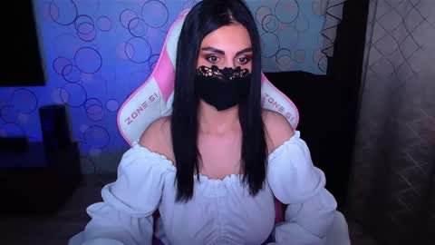   Yasmina   online show from November 12, 4:54 am