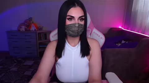 Snapshot of ashley__cooper__ chatting on March 10, 3:45 am Yasmina online show from March 10, 3:45 am