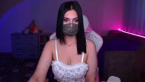 Snapshot of ashley__cooper__ chatting on February 13, 4:43 am Yasmina online show from February 13, 4:43 am