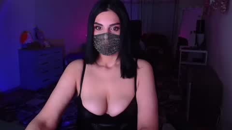 Snapshot of ashley__cooper__ chatting on December 9, 4:12 am Yasmina online show from December 9, 4:12 am