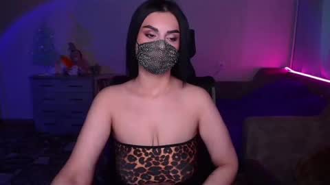 Snapshot of ashley__cooper__ chatting on January 19, 2:47 am Yasmina online show from January 19, 2:47 am