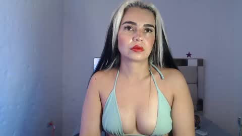 ashley__tylor online show from January 6, 11:42 pm