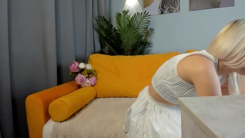 Ashley online show from November 3, 8:29 am