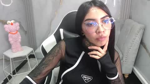 Snapshot of ashley_blum_v chatting on October 25, 8:59 pm ashley_blum_v online show from October 25, 8:59 pm