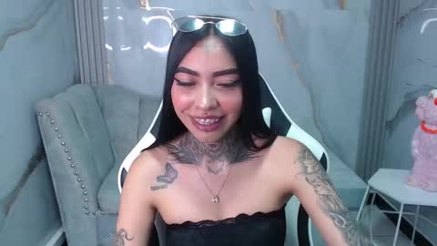 Snapshot of ashley_blum_v chatting on September 29, 8:14 pm ashley_blum_v online show from September 29, 8:14 pm