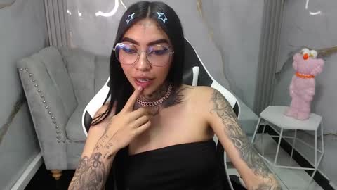 Snapshot of ashley_blum_v chatting on October 4, 8:46 pm ashley_blum_v online show from October 4, 8:46 pm