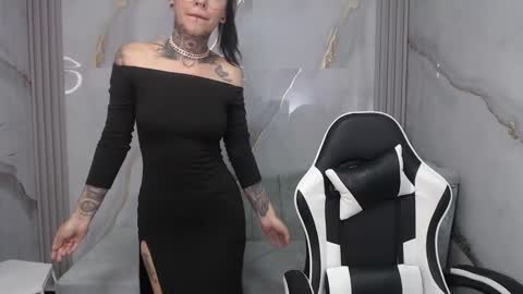 Snapshot of ashley_blum_v chatting on October 29, 8:22 pm ashley_blum_v online show from October 29, 8:22 pm