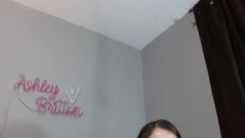 ashley online show from February 23, 5:28 am