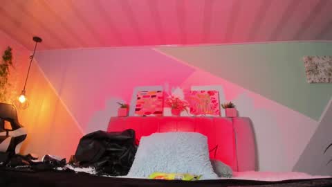 ASHLEY online show from January 8, 12:58 pm