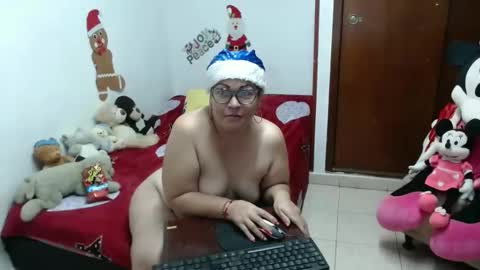 Snapshot of ashley_pink11 chatting on December 15, 11:09 pm ashley pink11 online show from December 15, 11:09 pm