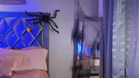 Snapshot of ashleybrend chatting on October 24, 9:44 pm CAMILA online show from October 24, 9:44 pm