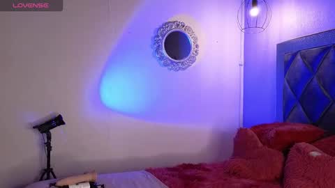 Snapshot of ashleybrend chatting on October 21, 9:30 pm CAMILA online show from October 21, 9:30 pm