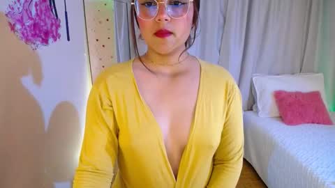 Snapshot of ashleyevanz chatting on October 7, 3:55 am Ashlei Evanz online show from October 7, 3:55 am