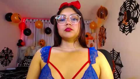 Ashlei Evanz online show from October 18, 6:38 am