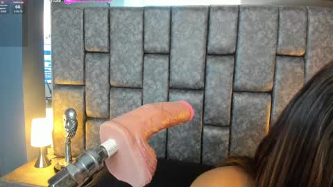 ASHLEY  My schedule 600 - 1400 GMT -5 online show from December 20, 11:21 am