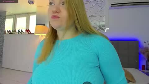 AshleyJonse online show from October 5, 5:23 am