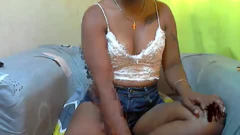 ashleyqueen X online show from November 13, 9:30 am